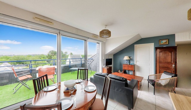 Apartment for 4 with large balcony on Sarzeau