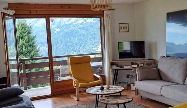 Apartment for 6, 2 beds, Crest-Voland, near slopes and shops