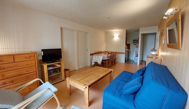 Apartment for 6, balcony, pets allowed, near skiing