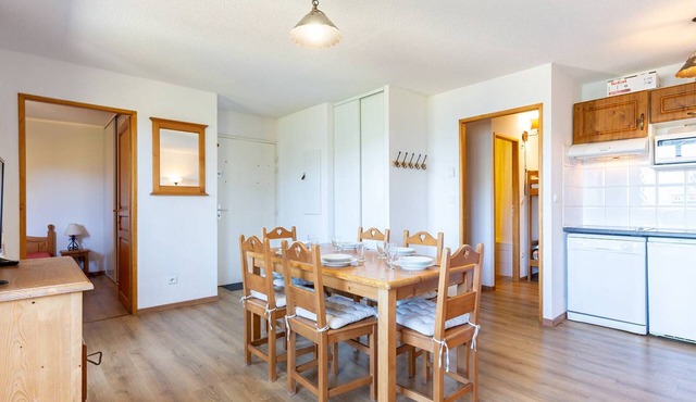 Apartment for 6 in Peyragudes with parking and pets allowed