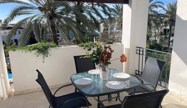 Apartment for 6 people, garden views