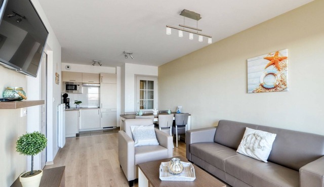 Apartment for 6 people (2 adults - 4 children) with balcony