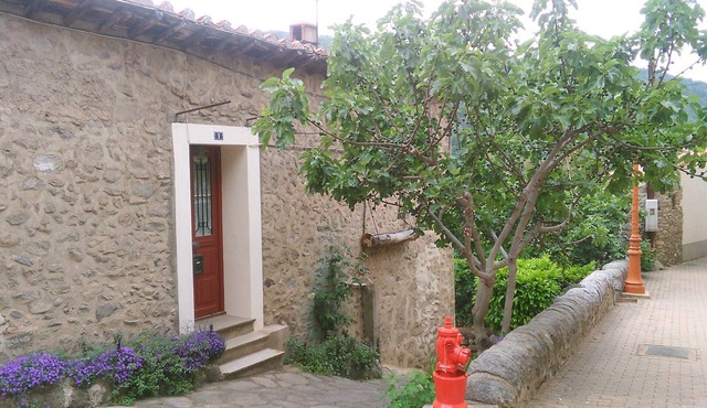 APARTMENT for 2 people/FREE WIFI/Garden/Old Village/Comfort TT