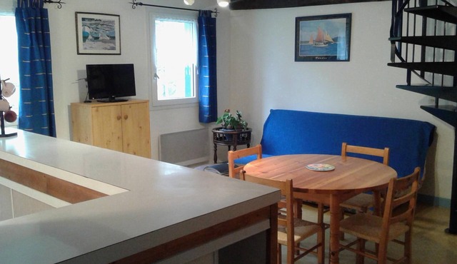 Apartment for rent in Trèguier, city of character close to the sea, for 4 people
