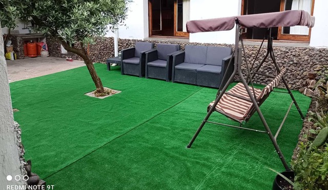 Apartment for rent with patio, near the places of the Moixina