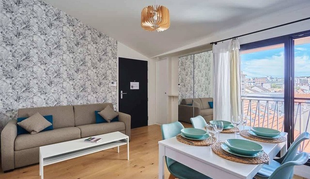 Apartment Boulogne facing the "Passage"