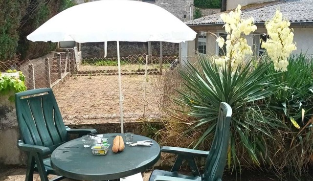 Apartment with terrace 200m from the spa