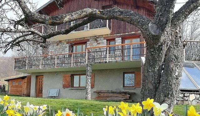 Apartment with exceptional view of the Tarentaise valley near La Plagne