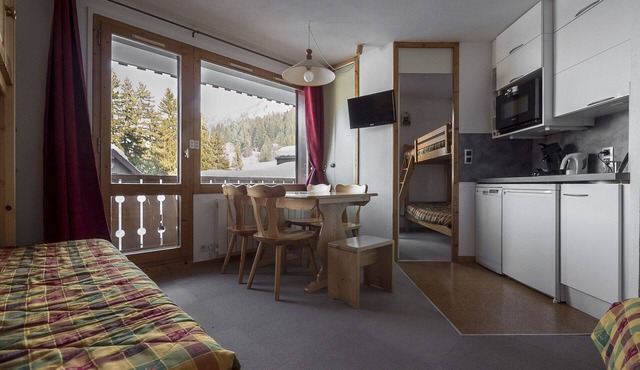 Apartment right on the slopes and on the hiking paths