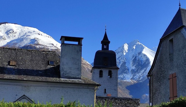 Apartment for 5 people located in the typical district of Pierrefitte-Nestalas.