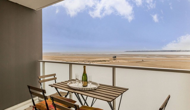 Apartment in Saint-Brevin-les-Pins with Balcony and Parking