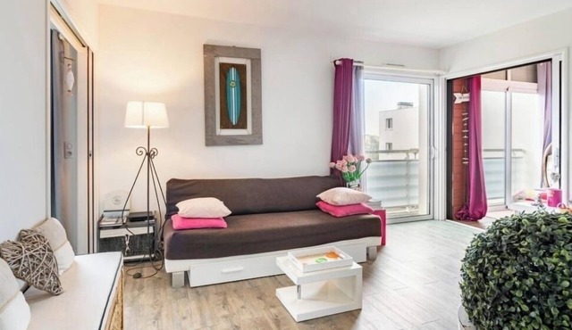 Apartment 200m from the beach