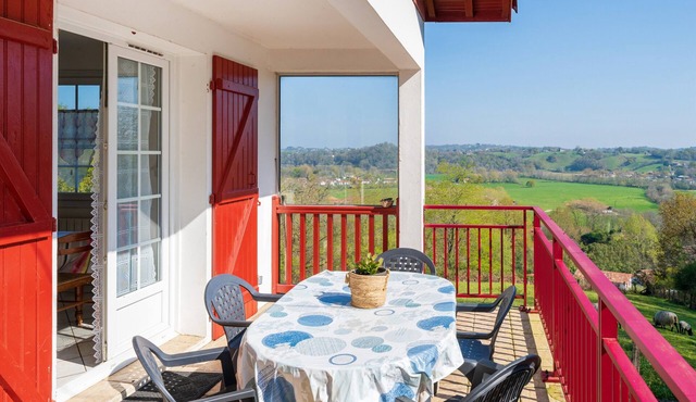 Apartment 'Location F3' with Mountain View, Private Terrace and Wi-Fi