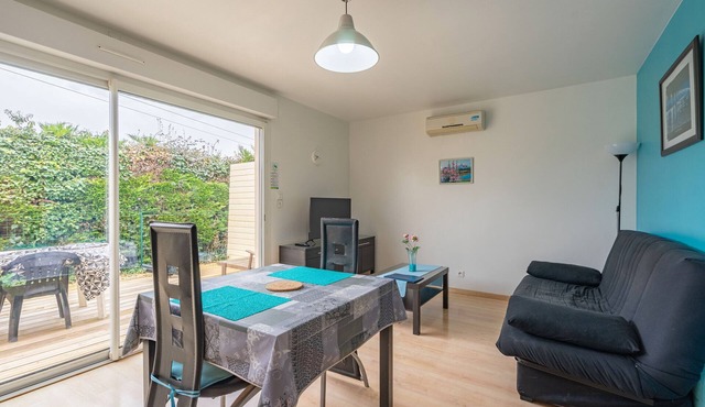 Apartment 'Le Clos Du Champ De L'Amour - Ile D'Oléron' with Private Pool and Air Conditioning