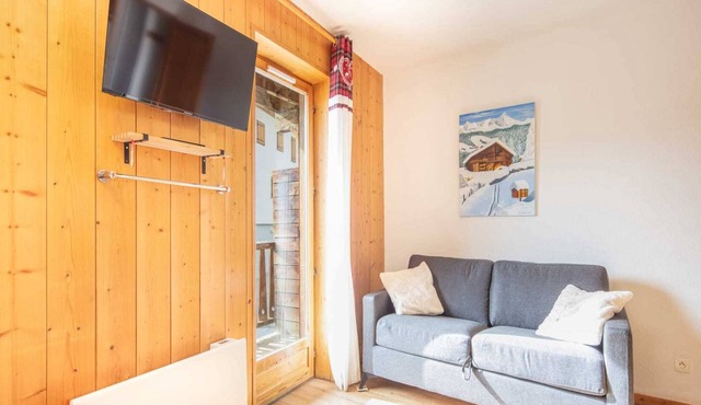 Apartment in Saint-Sorlin near Ski Resort
