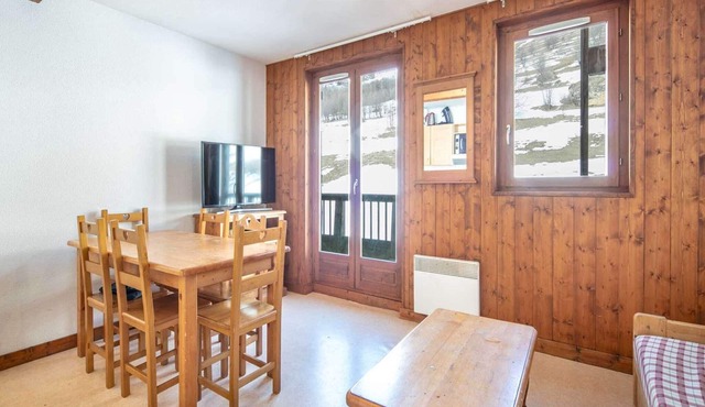 Apartment in Saint-Sorlin near Ski Resort