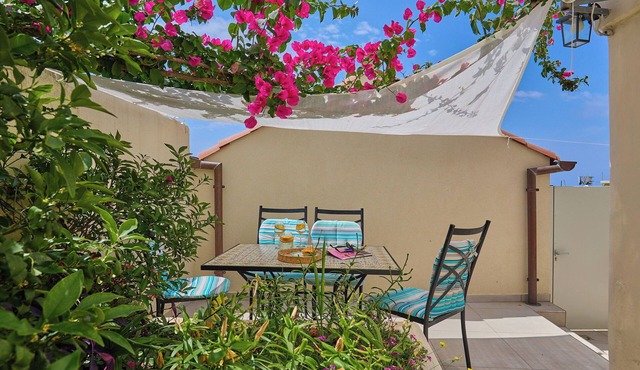 Apartment Fresco - Two Bedroom Apartment, Sleeps 4