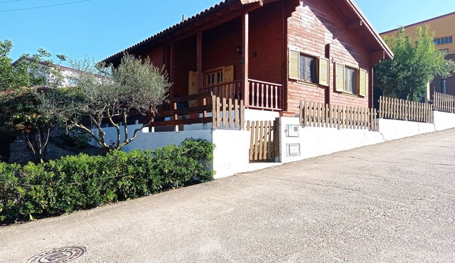 Apartment 'Fuente Vilda' with Private Terrace, Private Garden and Air Conditioning