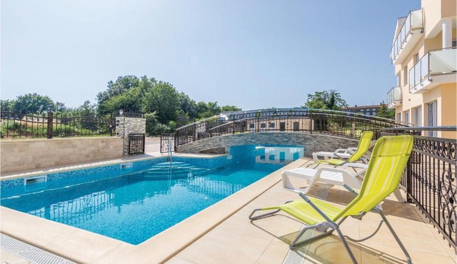 Apartment Funtana I