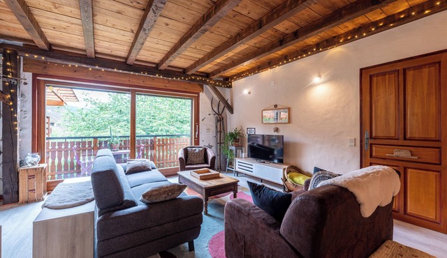 Apartment 'Gîte Chapô Julô - L'horizon' with Mountain View, Private Terrace and Wi-Fi