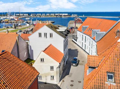 Apartment Gaby - 250m from the sea by Interhome