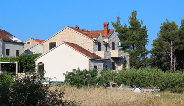 Apartment Gajo (46601-A1) - Mirca - island Brac