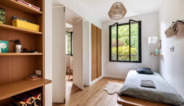 APARTMENT. GARDEN. NEUILLY- SUR - SEINE. 5 MIN FROM PARIS