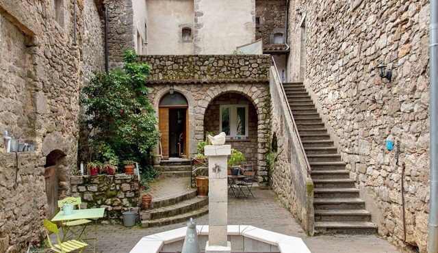 Apartment "Gîte - La Magnanerie" with Mountain View, Shared Pool and Wi-Fi