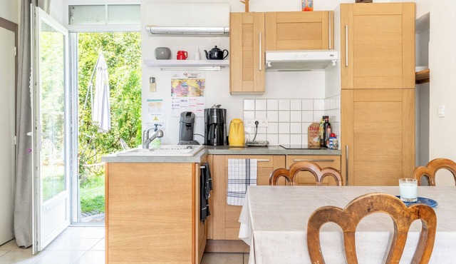 Apartment 'Gite De La Haute Rue' with Private Terrace, Private Garden and Wi-Fi