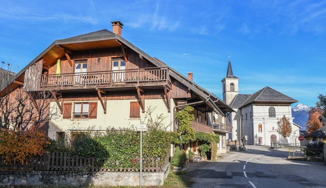 Apartment "Gîte Yveco" with Mountain View, Balcony and Wi-Fi