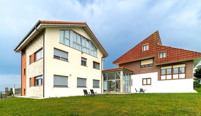 Apartment 'Gloria-Patchwork' with Sea View, Shared Garden and Wi-Fi