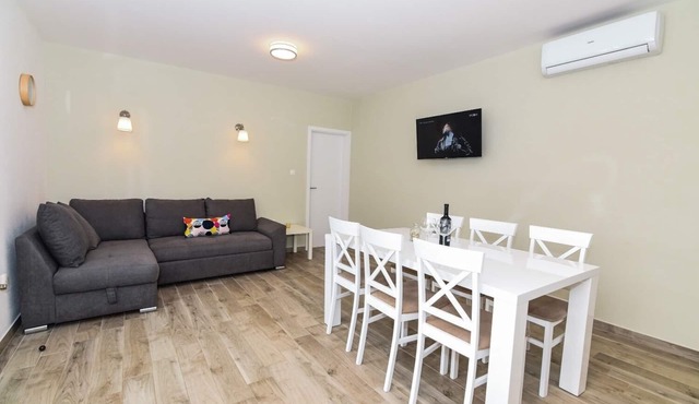 Apartment Gordana Mar (10889-A2) - Vrsi (Zadar)