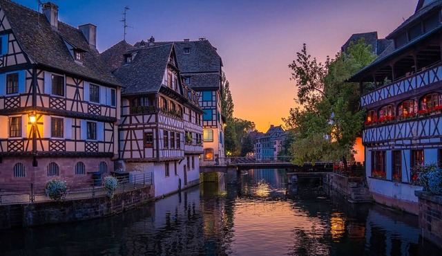 Apartment 'Grand Tout Confort' with Private Terrace, Balcony and Wi-Fi