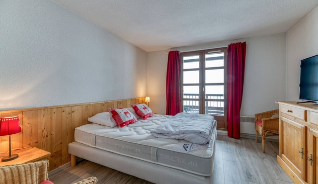 Apartment 'Granges 32 - Beau Duplex' with Mountain View and Balcony