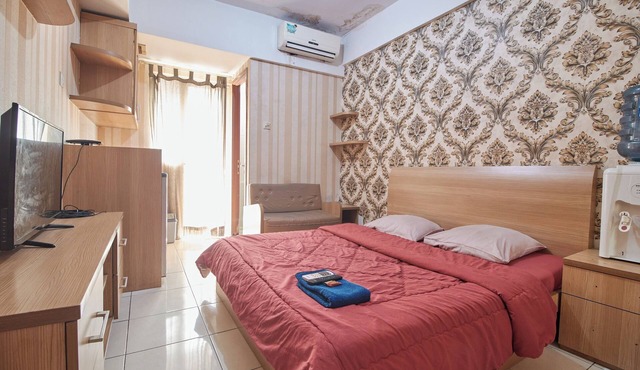 Apartment Green Lake View Ciputat by Celebrity Room