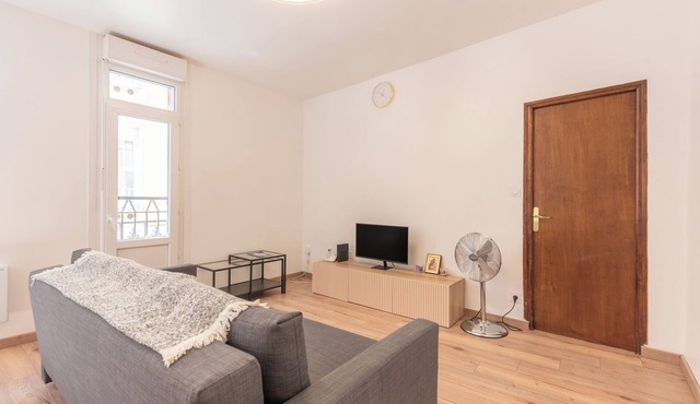 Apartment 'Grottes De Lourdes - 4 Pers' with Wi-Fi