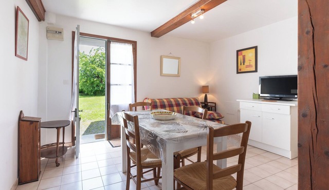 Apartment 'Hautacam' with Mountain View, Shared Garden and Wi-Fi