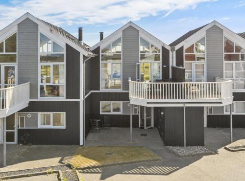 Apartment Heraldina - 700m from the sea by Interhome