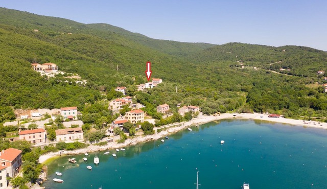 Apartment House 33 A in Sveta Marina