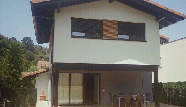 APARTMENT-HOUSE IN URDAIBAI