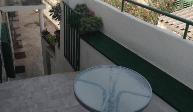 Apartment Antonio (10278-A1) - Murter - island Murter