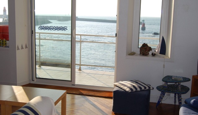 Apartment in a house by the water