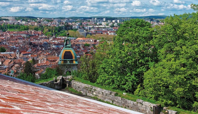 Apartment in a quiet neighborhood near downtown