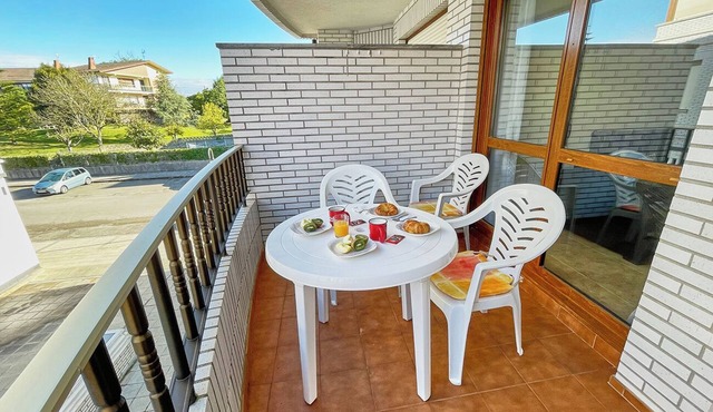 Apartment in Ajo, Cantabria. 1.5 km from the beaches