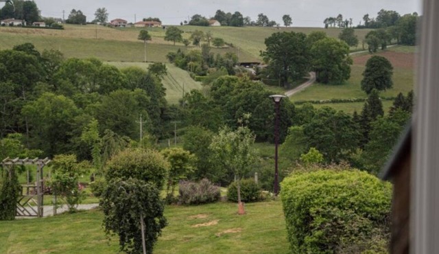 Apartment in an 1823 house in the heart of a small village.