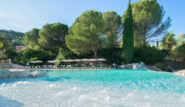 Apartment in Ardeche in a leisure residence with swimming pools