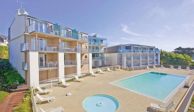 Apartment in Audierne near Trescadec Beach