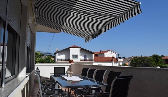 Apartment in Banjol with Balcony, Air condition, WIFI, Dishwasher (4888-1)
