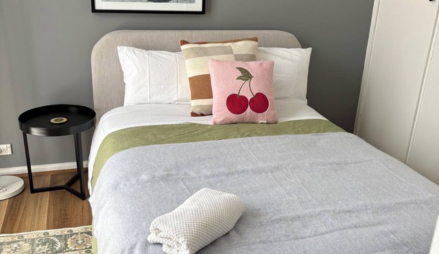 Apartment in beautiful Monee Ponds fullyrenovated,close to everything