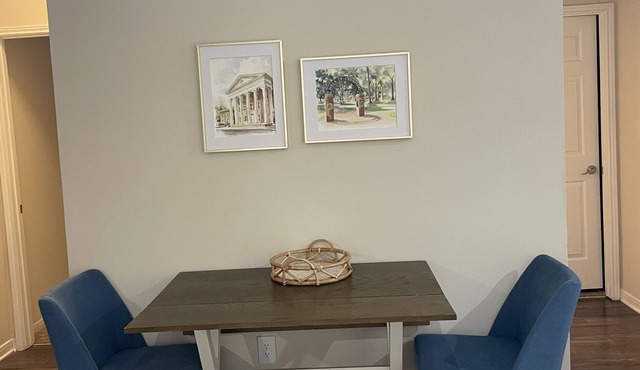Apartment in Brentwood